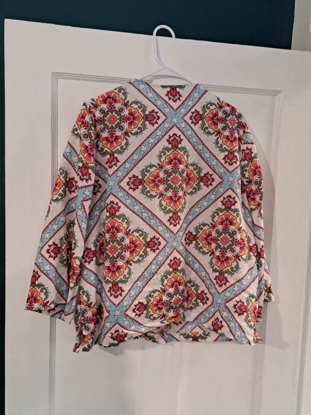 Boden Linen Top Cleo Size L - Only wore once - Picture 3 of 5